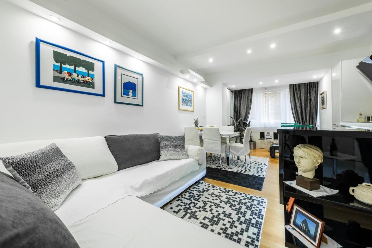 Luxury Apartment Set สปลิท ภายนอก รูปภาพ