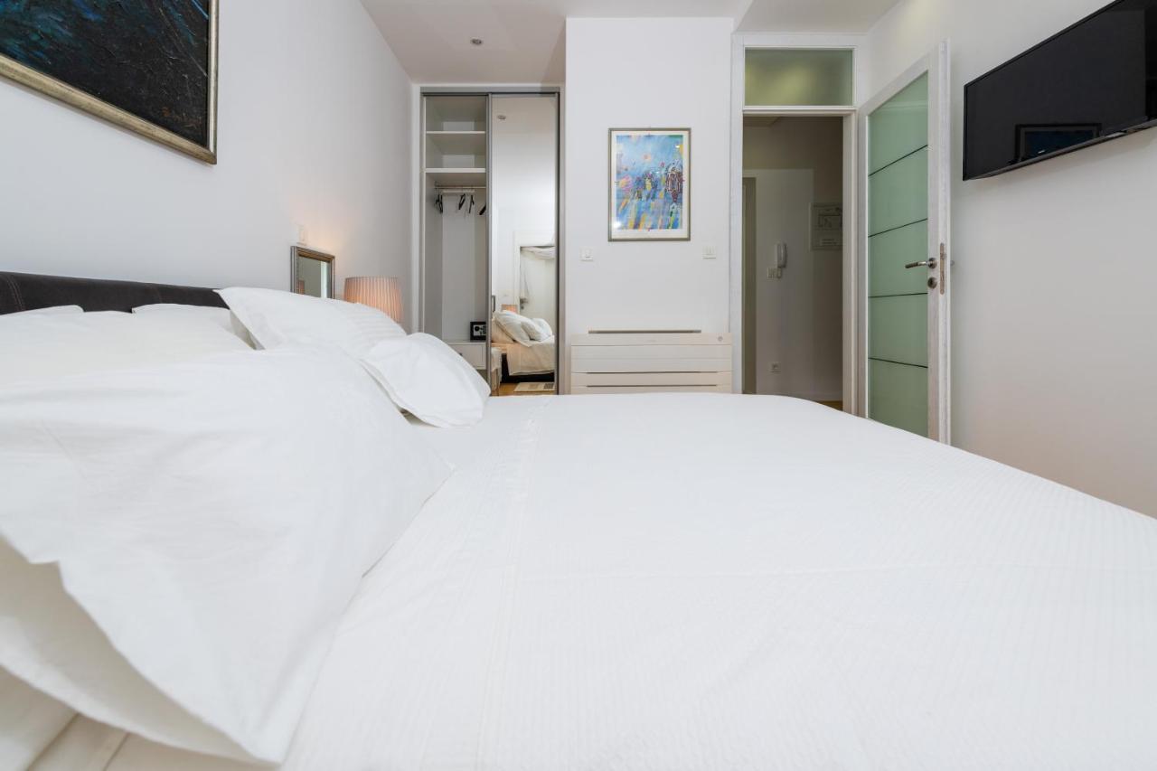 Luxury Apartment Set สปลิท ภายนอก รูปภาพ