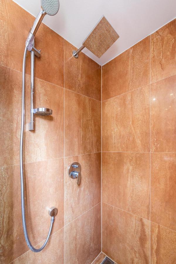 Luxury Apartment Set สปลิท ภายนอก รูปภาพ